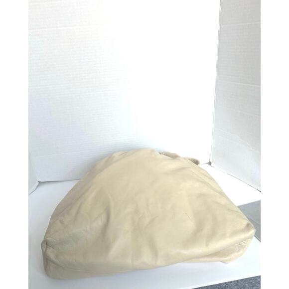 Anteprima Large Butter Soft Beige Leather Hobo Purse w/Attached Cosmetic Pouch - Picture 5 of 12